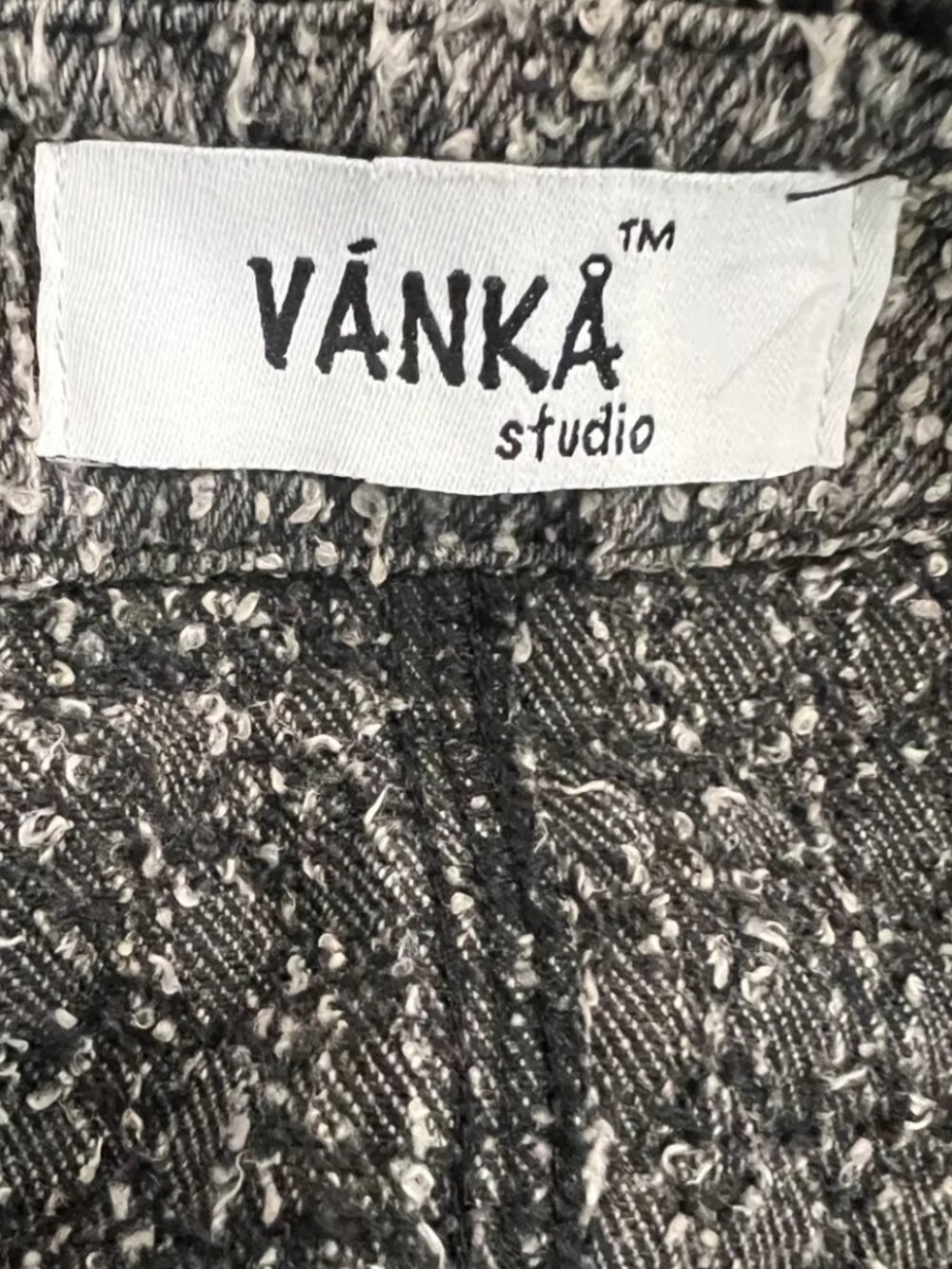 Vanka Studio Grey Boucle Tweed Fringe Cropped Jacket Gold Buttons Blazer S - Picture 4 of 5